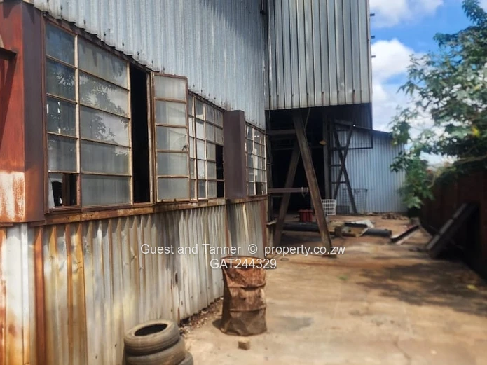  Big  Warehouse/Factory for Sale in Ardbennie