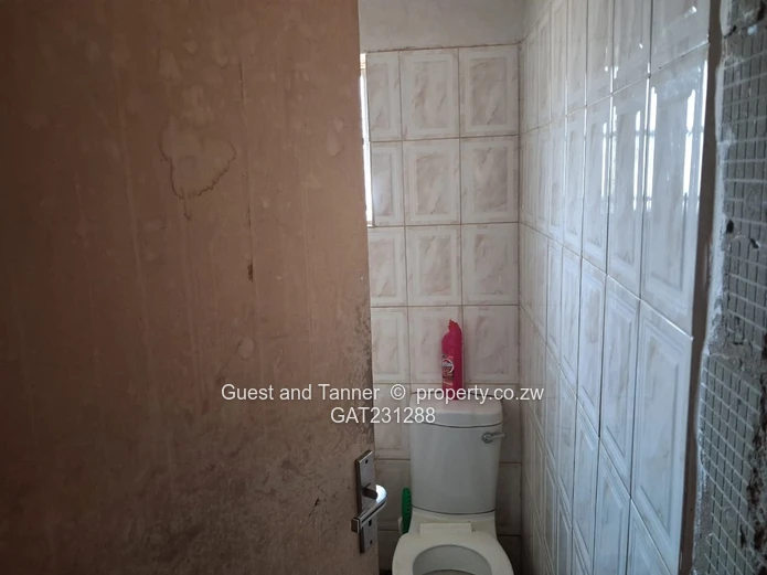 Crowhill – Incomplete 5-Bedroom Double Storey with Cottage & Dam Views