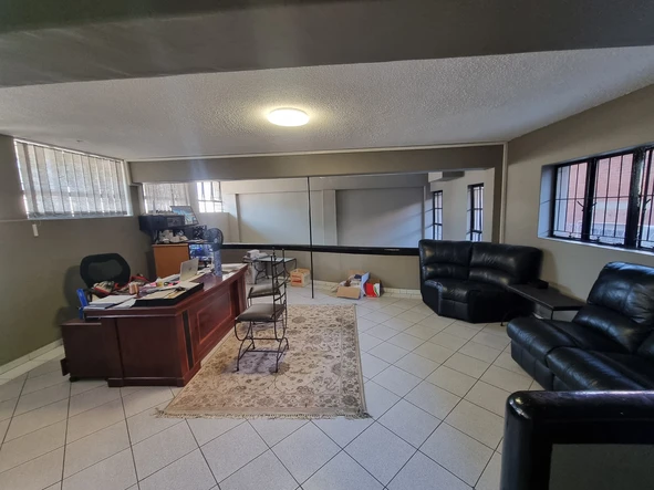 Flat & Apartment