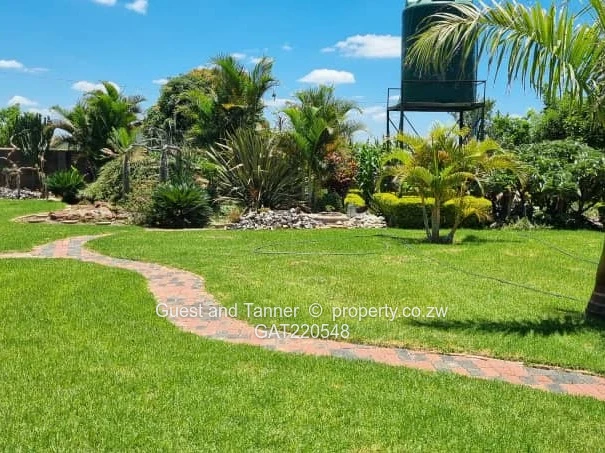  4-Bedroom House For Sale In Norton (Sole Mandate)