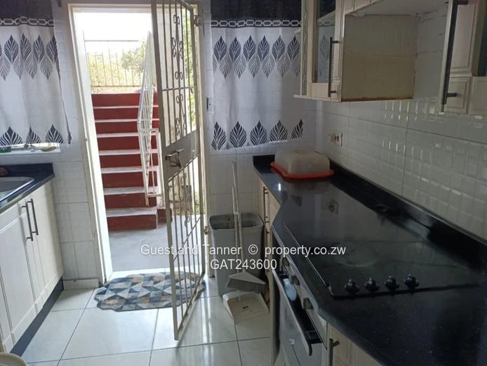 3 Bedroom Flat For Sale In Prospect
