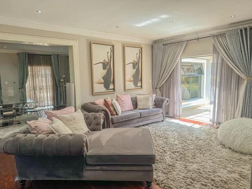 6 Bedroom House