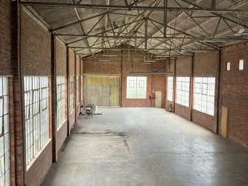 Warehouse & Factory
