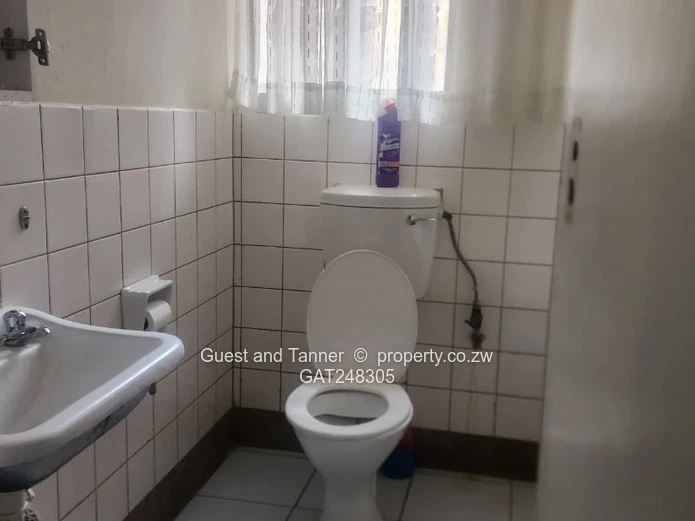 2-Bedroom Ground Floor Flat for Sale – Avenues, Harare CBD