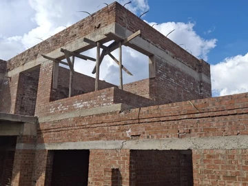 7 Bedroom House