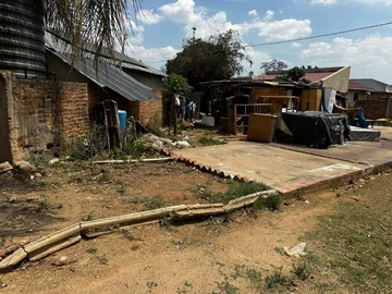 Stands & Residential Land