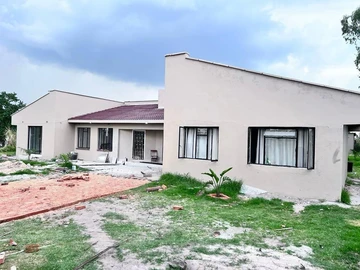 6 Bedroom House