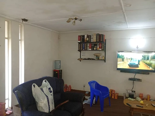 2 Bedroom Flat & Apartment