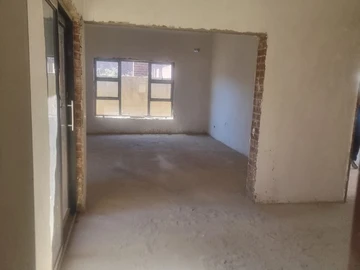 4 Bedroom Flat & Apartment