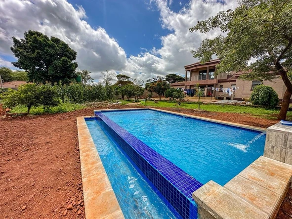 5 Bedroom House