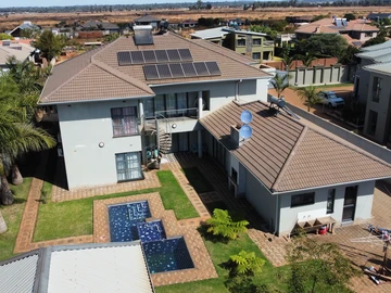 6 Bedroom House