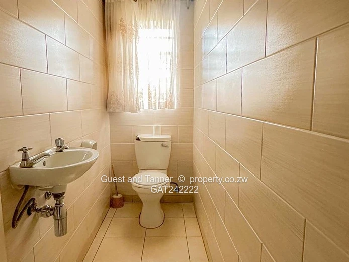 4 Bedroomed house For Sale In Marlborough
