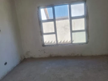 4 Bedroom Flat & Apartment