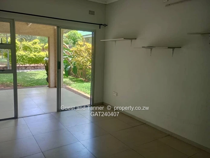 Low-Density Investment Opportunity on 2,100 sqm in Victoria Falls