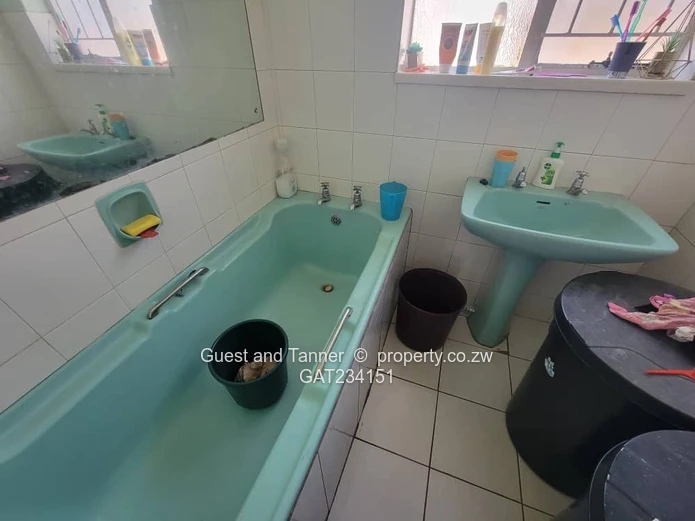 Charming 3-Bedroom House with Servants Quarters for sale in Paddonhurst near Bulawayo 