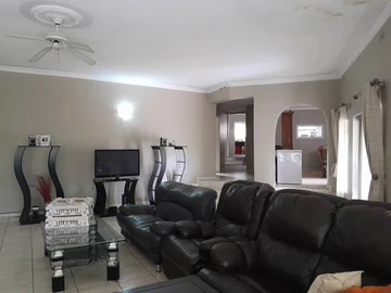 6 Bed House For Rent In Shawasha Hills