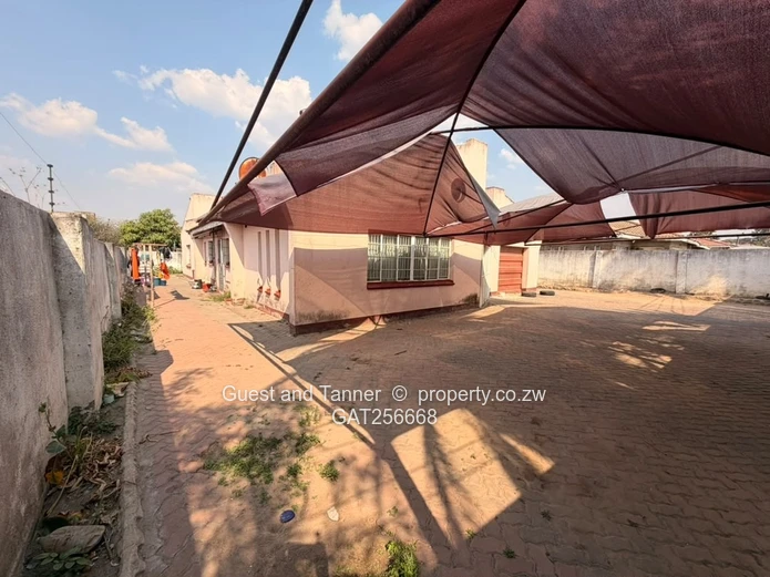 3 Bedroomed House For Sale In Mainway Meadows