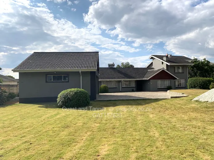 House for rent - with Caretaker