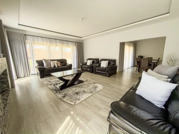 4 Bedroom Townhouse Complex