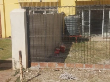 2 Bedroom Flat & Apartment