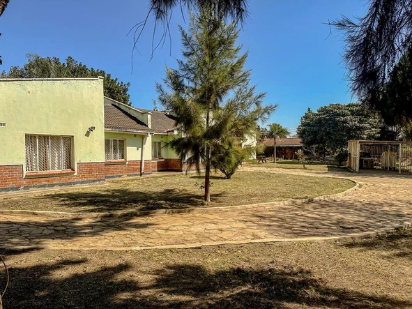 5 Bedroom House