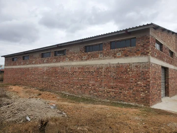 Commercial & Industrial Land