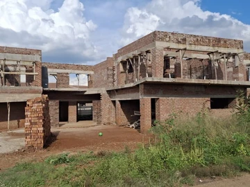 7 Bedroom House