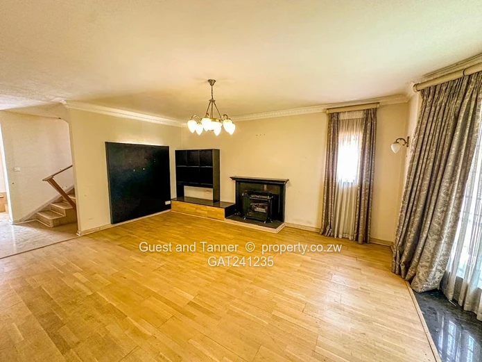 3-Bedroom Townhouse For Sale in Upper Avenues 