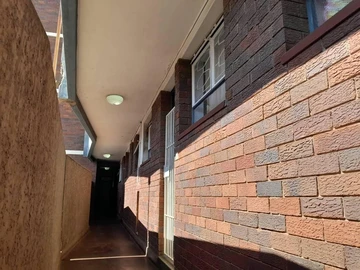Flat & Apartment