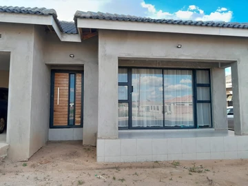 4 Bedroom House
