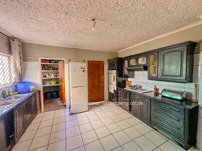 Spacious 5 Bedroom Home for Sale in New Marlborough, Harare