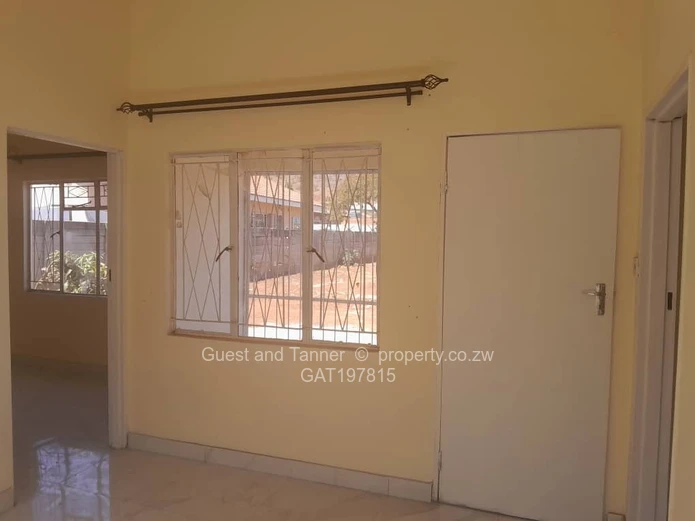 1 Bed House to Rent in Westlea