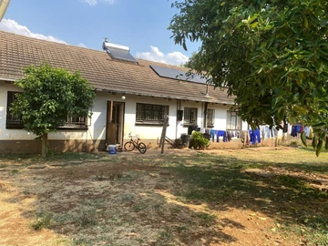 5 Bedroom House