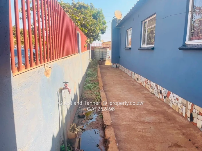 Spacious 5-Bedroom Home on a 200m² Stand 