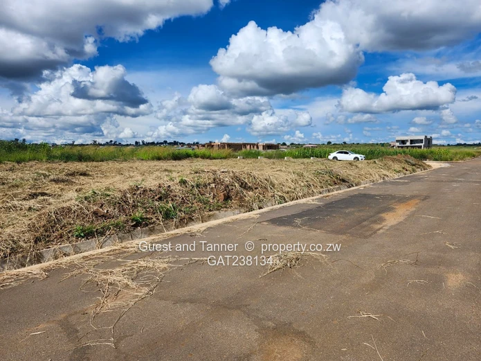 Pomona City Residential Stand for Sale