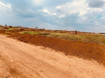 1900 m² Residential Land for Sale in Glaudina, Harare West