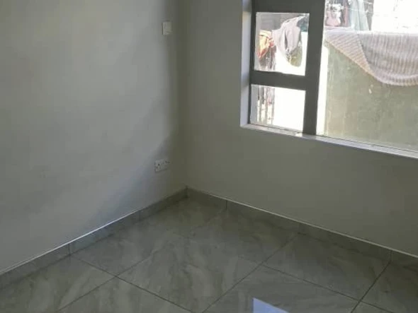 3 Bedroom Flat & Apartment