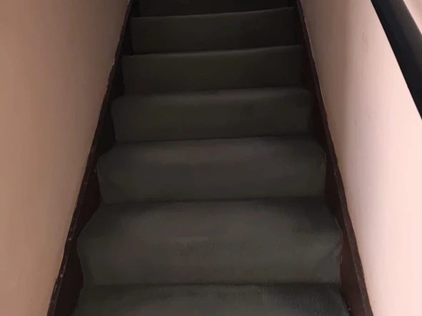 2 Bedroom Flat & Apartment