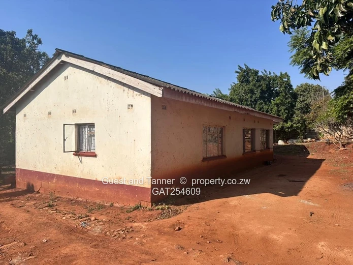 Prime Investment Property for Sale near Christmas Pass, Penhalonga, Mutare