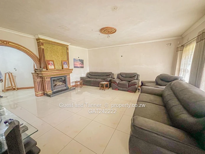 4 Bedroomed house For Sale In Marlborough