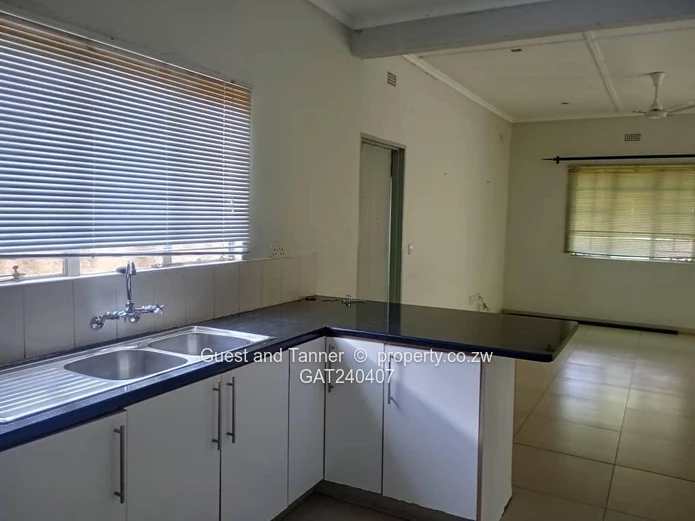 Low-Density Investment Opportunity on 2,100 sqm in Victoria Falls