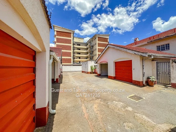 3-Bedroom Townhouse For Sale in Upper Avenues 