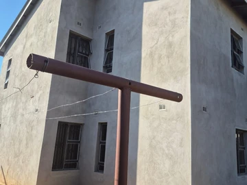 2 Bedroom Flat & Apartment