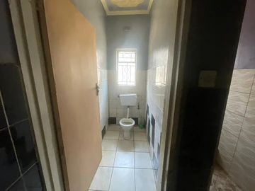6 Bedroom House