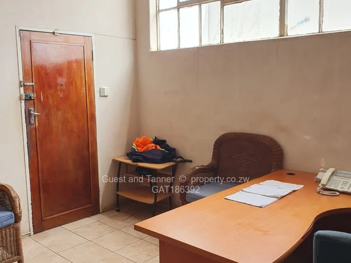 Bulawayo Warehouse & Factory Space for Sale with Borehole, 1066 m²