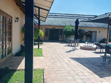 Hotel & Lodge