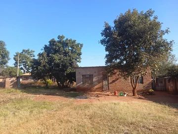Stands & Residential Land