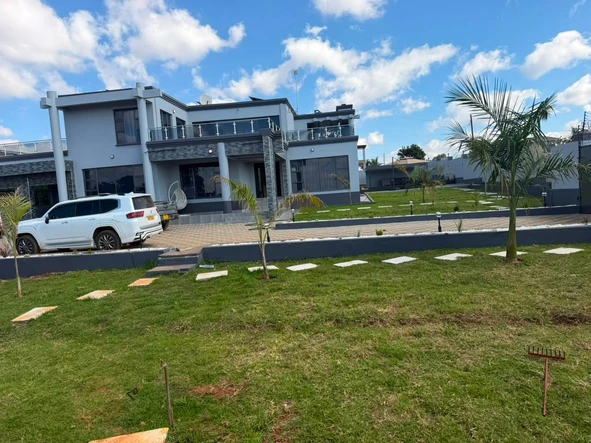 5 Bedroom House