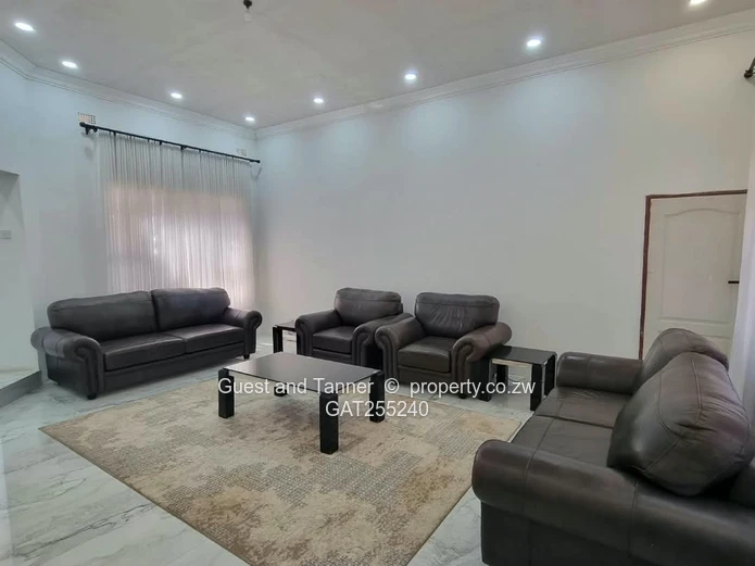7-Bedroom House for Sale in Matsheumhlophe, Bulawayo with Title deed 