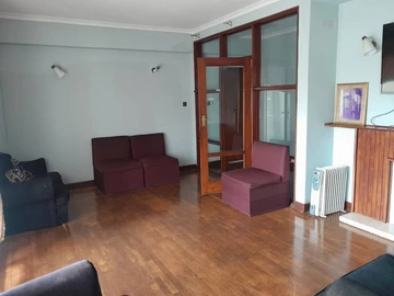 3 Bedroom Flat & Apartment